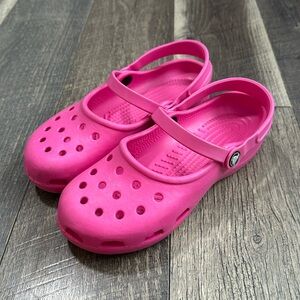 Maryjane Crocs size 7